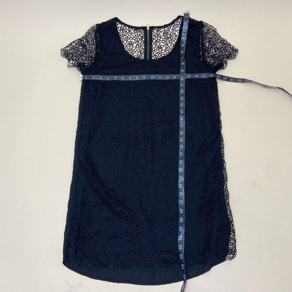 Navy Blue Lace Floral Shift Mini Dress Short Sleeve Scoop Neck Lined - Picture 6 of 6